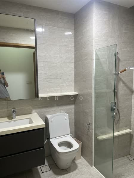 City Gate, 371 Beach Road, 2 Bedrooms, 560 sqft, Condominium For Rent, by Ken Goh, 500147628 - Bathroom - PropertyGuru.com.sg