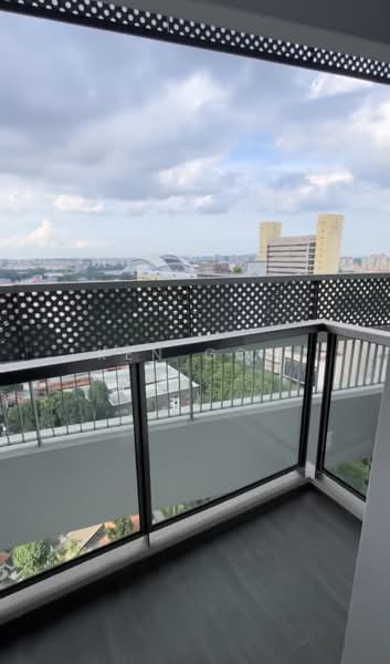 City Gate, 371 Beach Road, 2 Bedrooms, 560 sqft, Condominium For Rent, by Ken Goh, 500147628 - Balcony - PropertyGuru.com.sg