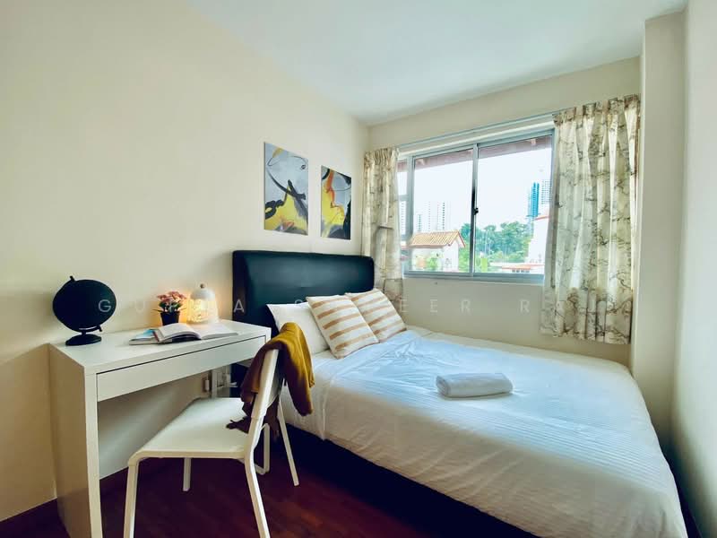 Mas Kunnin, , 5 Bedrooms, 2,155 sqft, Terraced House For Rent, by Gupta Sameer Raj, 500147629 - Bedroom - PropertyGuru.com.sg