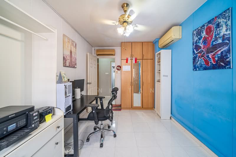 339A Sembawang Close, 339A Sembawang Close, 4 Bedrooms, 1,195 sqft, HDB Flat For Sale, by Wayne Tang, 500147631 - Study - PropertyGuru.com.sg