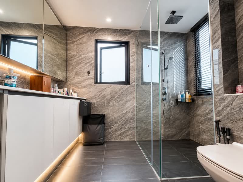 Sengkang Grand Residences, 74 Compassvale Bow, 4 Bedrooms, 1,313 sqft, Condominium For Sale, by Jaslin Khoo, 500147641 - Bathroom - PropertyGuru.com.sg