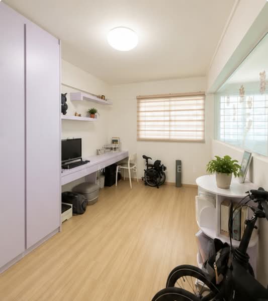 411 Commonwealth Avenue West, 411 Commonwealth Avenue West, 3 Bedrooms, 1,044 sqft, HDB Flat For Sale, by James Lee, 500147646 - Study - PropertyGuru.com.sg