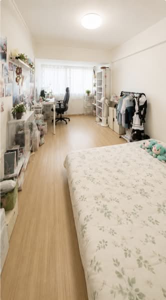 411 Commonwealth Avenue West, 411 Commonwealth Avenue West, 3 Bedrooms, 1,044 sqft, HDB Flat For Sale, by James Lee, 500147646 - Bedroom - PropertyGuru.com.sg