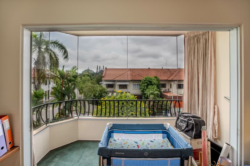 Brighton Crescent, Brighton Crescent, 5 Bedrooms, 4,000 sqft, Semi-Detached House For Sale, by Nelson Lim, 500147647 - Balcony - PropertyGuru.com.sg