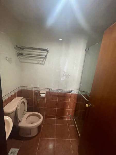 The Anchorage, 370 Alexandra Road, Room Rental, 200 sqft, Condominium For Rent, by Alan Huy, 500147652 - Bathroom - PropertyGuru.com.sg