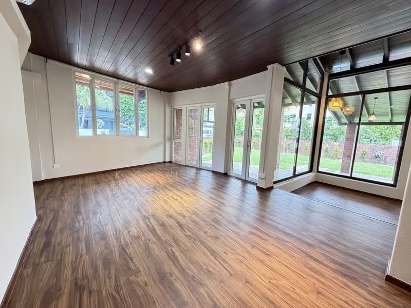 Jalan Seni, Capitol Park, , 5 Bedrooms, 4,401 sqft, Semi-Detached House For Rent, by KC Ng 黄庆宗, 500147657 - Living Room - PropertyGuru.com.sg