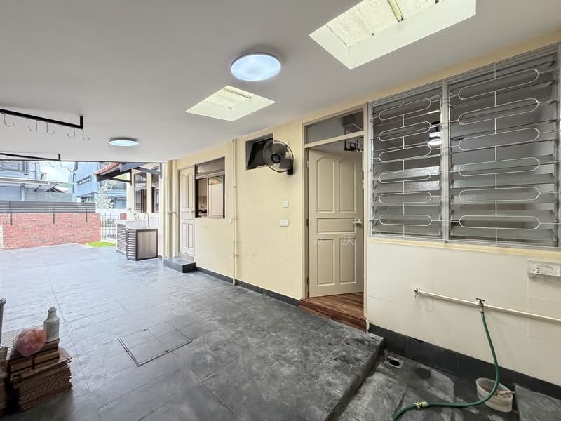 Jalan Seni, Capitol Park, , 5 Bedrooms, 4,401 sqft, Semi-Detached House For Rent, by KC Ng 黄庆宗, 500147657 - Exterior - PropertyGuru.com.sg