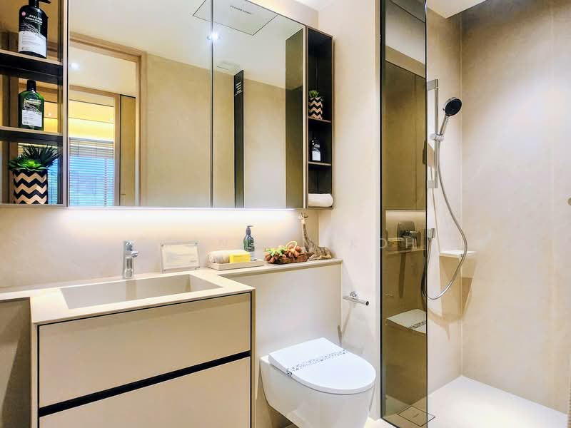Union Square Residences, 28 Havelock Road,, 3 Bedrooms, 990 sqft, Condominium For Sale, by Brandon Koh, 500147661 - Common Bathroom  - PropertyGuru.com.sg