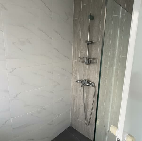 Lucky Plaza, 304 Orchard Road, Room Rental, 150 sqft, Apartment For Rent, by Jacky Quek, 500147662 - PropertyGuru.com.sg