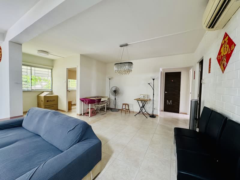 221 Simei Street 4, 221 Simei Street 4, 4 Bedrooms, 1,313 sqft, HDB Flat For Sale, by Vanessa Lim, 500147666 - Living Room - PropertyGuru.com.sg