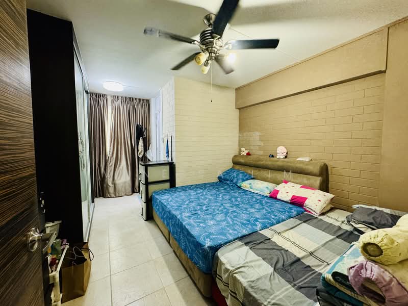 221 Simei Street 4, 221 Simei Street 4, 4 Bedrooms, 1,313 sqft, HDB Flat For Sale, by Vanessa Lim, 500147666 - Bedroom - PropertyGuru.com.sg
