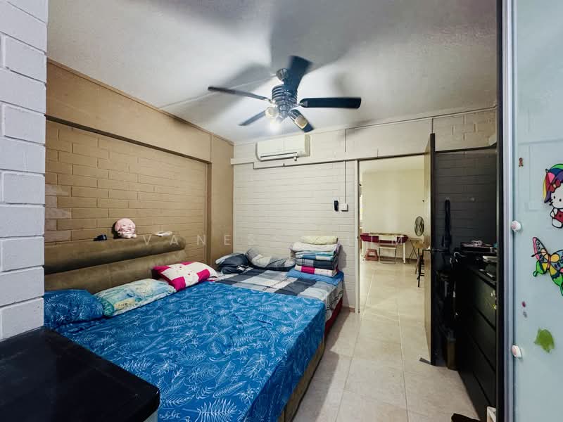 221 Simei Street 4, 221 Simei Street 4, 4 Bedrooms, 1,313 sqft, HDB Flat For Sale, by Vanessa Lim, 500147666 - Bedroom - PropertyGuru.com.sg