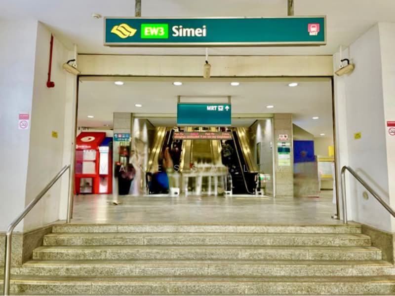 221 Simei Street 4, 221 Simei Street 4, 4 Bedrooms, 1,313 sqft, HDB Flat For Sale, by Vanessa Lim, 500147666 - Entrance - PropertyGuru.com.sg
