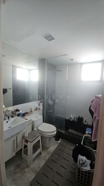 Ferraria Park Condo, 24 Flora Drive, 2 Bedrooms, 1,023 sqft, Condominium For Sale, by Joseph Tan, 500147673 - Bathroom - PropertyGuru.com.sg