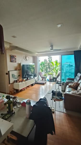 Ferraria Park Condo, 24 Flora Drive, 2 Bedrooms, 1,023 sqft, Condominium For Sale, by Joseph Tan, 500147673 - Living Room - PropertyGuru.com.sg