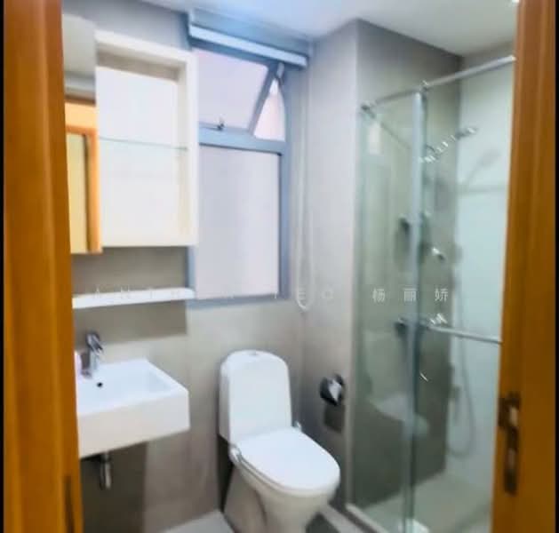 Waterford Residence, 23 Kim Yam Road, 3 Bedrooms, 1,044 sqft, Condominium For Sale, by Anthea Yeo 杨丽娇, 500147676 - Bathroom - PropertyGuru.com.sg