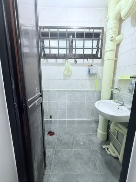 12 Holland Avenue, 12 Holland Avenue, 2 Bedrooms, 699 sqft, HDB Flat For Sale, by Murali Kalkunte, 500147679 - PropertyGuru.com.sg