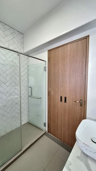 111B Alkaff Crescent, 111B Alkaff Crescent, 3 Bedrooms, 1,001 sqft, HDB Flat For Sale, by Jessie Lee, 500147680 - Bathroom - PropertyGuru.com.sg