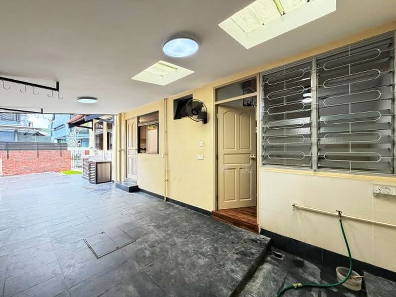 Capitol Park, Jalan Seni, , 5 Bedrooms, 4,403 sqft, Semi-Detached House For Rent, by KC Ng 黄庆宗, 500147684 - PropertyGuru.com.sg