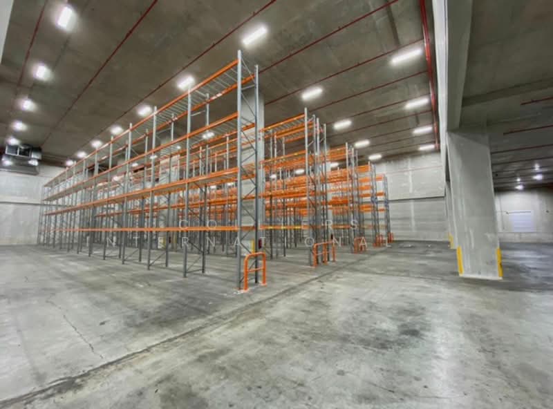 Ramp Up Warehouse in Jurong, , 40,000 sqft, Warehouse For Rent, by Sandra Loke, 500147686 - Interior - CommercialGuru.com.sg