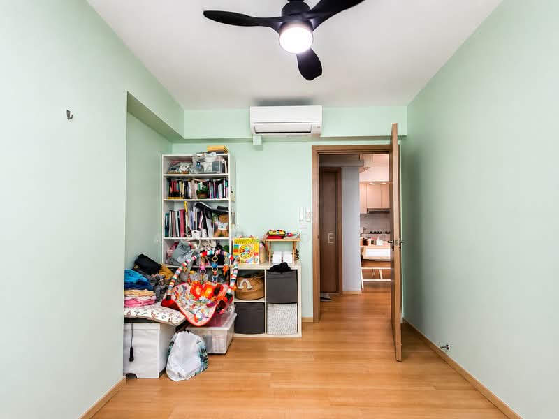 422B Northshore Dr, 422B Northshore Dr, 3 Bedrooms, 1,001 sqft, HDB Flat For Sale, by Adira Deng, 500147687 - Common Room 2 - PropertyGuru.com.sg