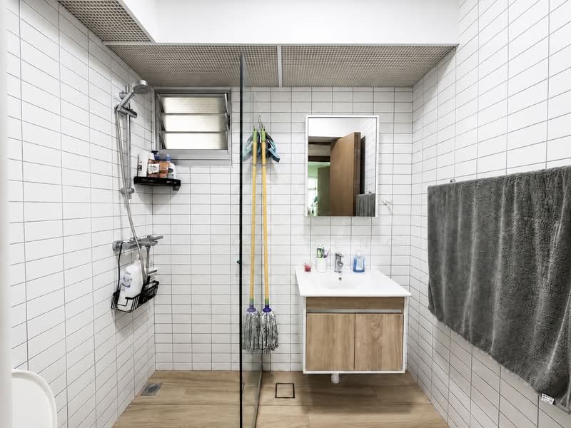 422B Northshore Drive, 422B Northshore Dr, 3 Bedrooms, 1,001 sqft, HDB Flat For Sale, by Adira Deng, 500147687 - Bathroom - PropertyGuru.com.sg