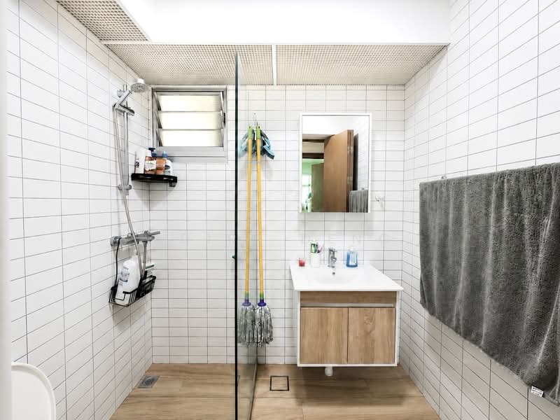 422B Northshore Drive, 422B Northshore Drive, Hougang / Punggol / Sengkang, 3 Bedrooms, 1,001 sqft, HDB Flat For Sale, by Adira Deng, 500147687 - Bathroom - PropertyGuru.com.sg