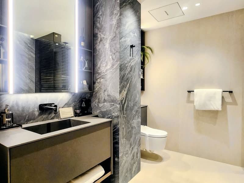 Union Square Residences, 28 Havelock Road,, 4 Bedrooms, 1,518 sqft, Condominium For Sale, by Brandon Koh, 500147689 - Master Bathroom - PropertyGuru.com.sg