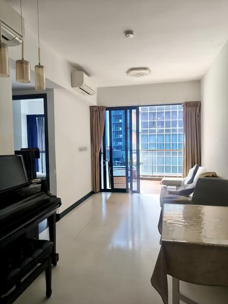 Lake Grande, 2 Jurong Lake Link, 3 Bedrooms, 947 sqft, Condominium For Rent, by Ellouisa Chen (Elle Chen), 500147690 - Living Room - PropertyGuru.com.sg
