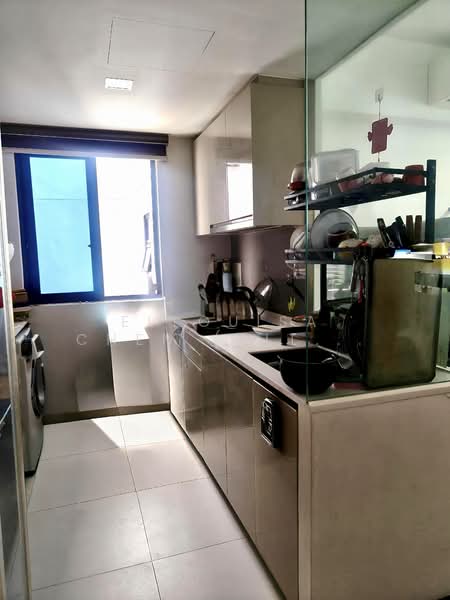 Lake Grande, 2 Jurong Lake Link, 3 Bedrooms, 947 sqft, Condominium For Rent, by Ellouisa Chen (Elle Chen), 500147690 - Kitchen - PropertyGuru.com.sg