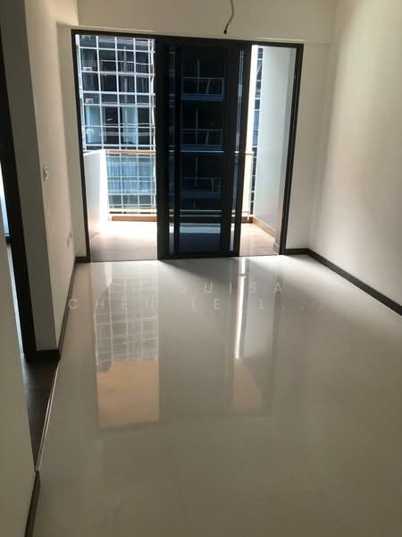 Lake Grande, 2 Jurong Lake Link, 3 Bedrooms, 947 sqft, Condominium For Rent, by Ellouisa Chen (Elle Chen), 500147690 - Balcony - PropertyGuru.com.sg