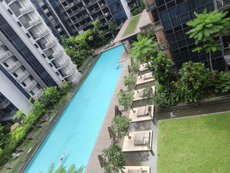 Lake Grande, 2 Jurong Lake Link, 3 Bedrooms, 947 sqft, Condominium For Rent, by Ellouisa Chen (Elle Chen), 500147690 - Pool - PropertyGuru.com.sg