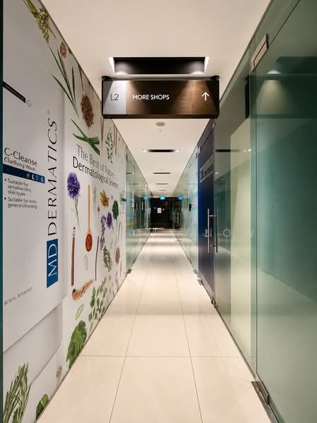 Oxley Tower, 138 Robinson Road, 183 sqft, Other Retail For Rent, by Francis Low, 500147724 - Corridor - CommercialGuru.com.sg
