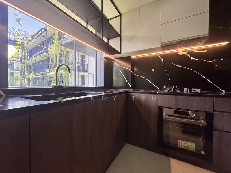 Jervois Mansion, 16 Jervois Close, 4 Bedrooms, 1,539 sqft, Condominium For Rent, by Wendy Teh, 500147738 - Kitchen - PropertyGuru.com.sg