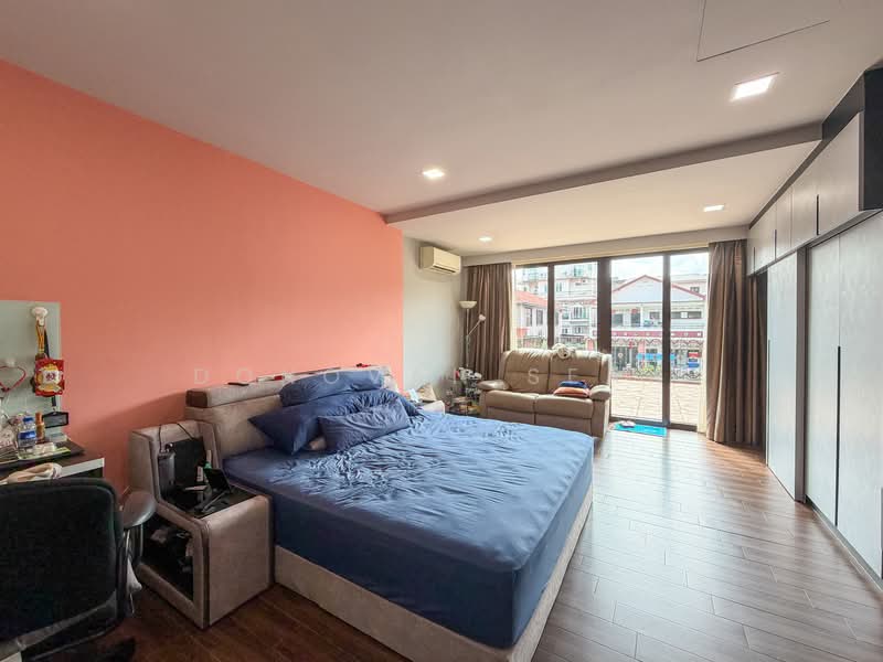 Sembawang Springs Estate, Jalan Cherpen, 8 Bedrooms, 5,500 sqft, Semi-Detached House For Sale, by Donovan Seah, 500147741 - Bedroom - PropertyGuru.com.sg