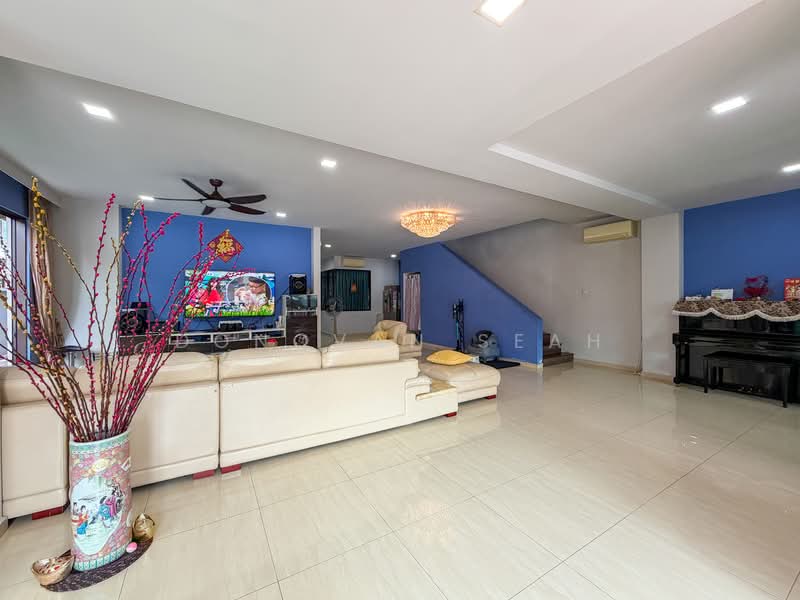 Sembawang Springs Estate, Jalan Cherpen, 8 Bedrooms, 5,500 sqft, Semi-Detached House For Sale, by Donovan Seah, 500147741 - Living Room - PropertyGuru.com.sg
