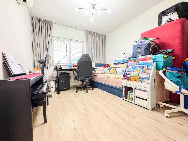 364 Yishun Ring Road, 364 Yishun Ring Road, 4 Bedrooms, 1,561 sqft, HDB Flat For Sale, by Shahir Majid, 500147751 - Bedroom - PropertyGuru.com.sg