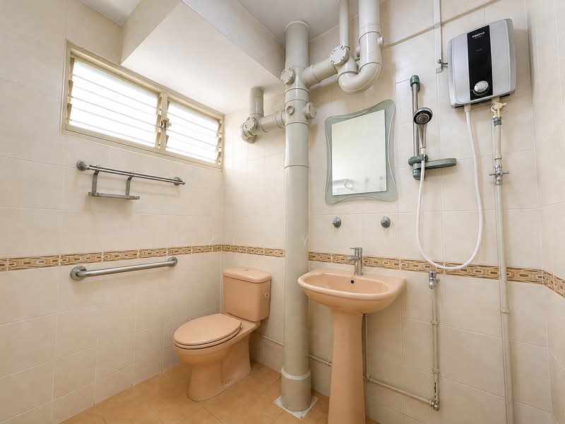 117 Bukit Merah Central, 117 Bukit Merah Central, 3 Bedrooms, 1,259 sqft, HDB Flat For Sale, by Kevin Yong, 500147752 - Bathroom - PropertyGuru.com.sg