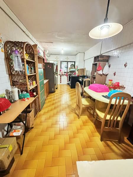 33 Marsiling Drive, 33 Marsiling Drive, 3 Bedrooms, 1,055 sqft, HDB Flat For Sale, by Aizah Ismail, 500147756 - Kitchen - PropertyGuru.com.sg