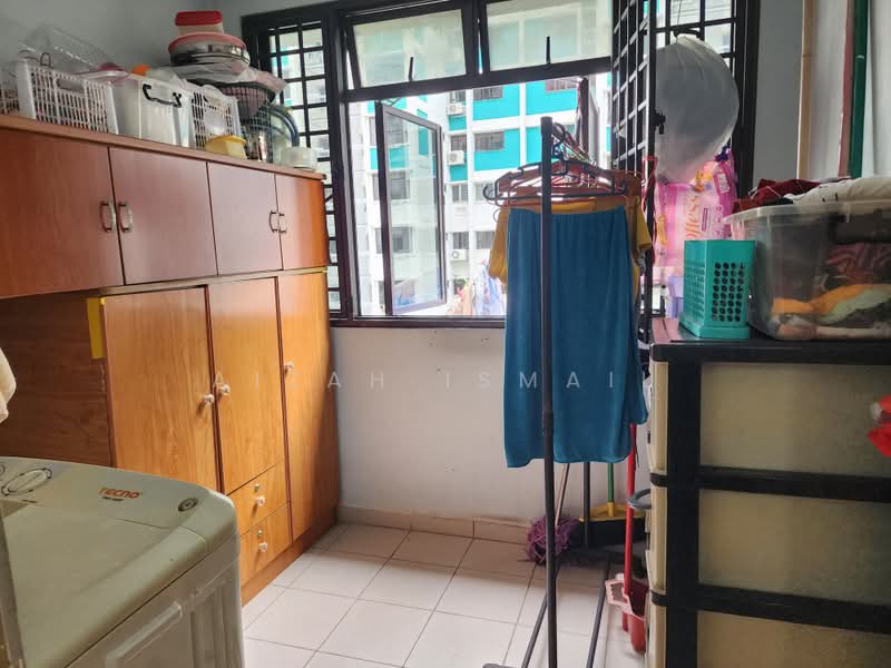 33 Marsiling Drive, 33 Marsiling Drive, 3 Bedrooms, 1,055 sqft, HDB Flat For Sale, by Aizah Ismail, 500147756 - Balcony - PropertyGuru.com.sg