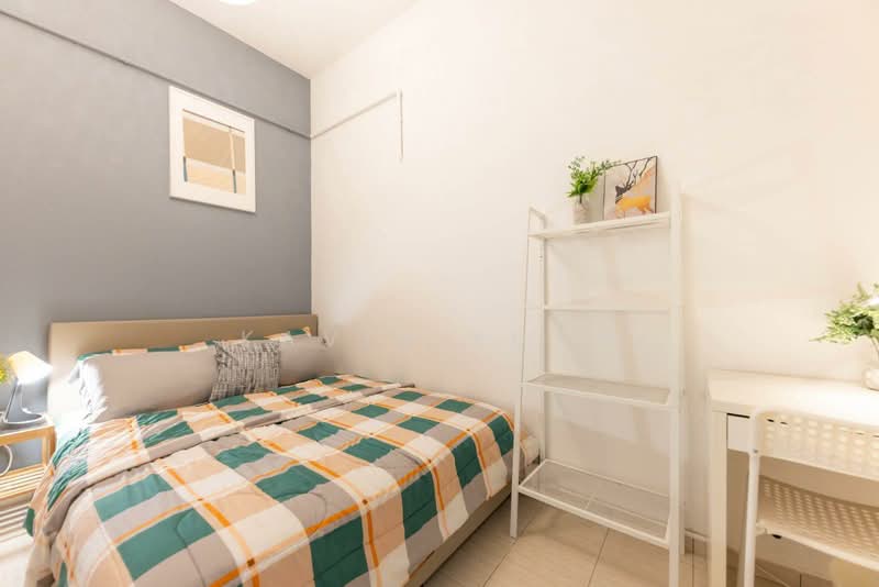 Spanish Village, 60 Farrer Road, 2 Bedrooms, 786 sqft, Condominium For Sale, by Kavin Kuah, 500147757 - Bedroom - PropertyGuru.com.sg