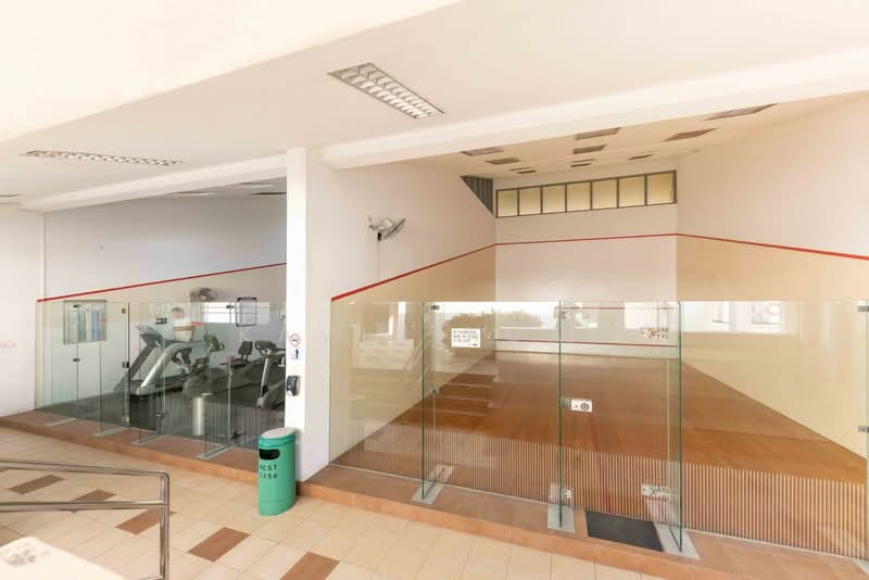 Spanish Village, 60 Farrer Road, 2 Bedrooms, 786 sqft, Condominium For Sale, by Kavin Kuah, 500147757 - Gym - PropertyGuru.com.sg