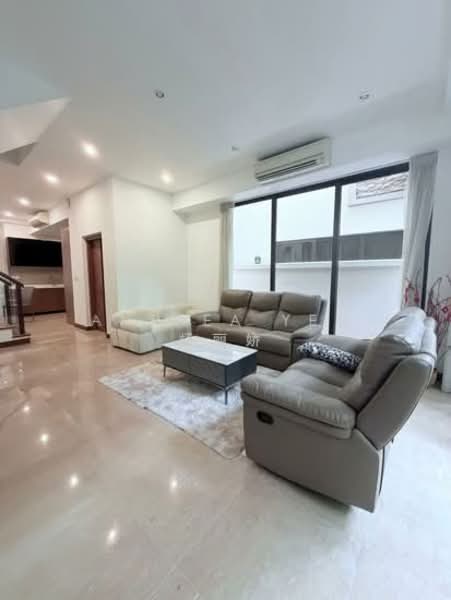 Eleven @ Holland, 11 Holland Link, 5 Bedrooms, 3,735 sqft, Cluster House For Sale, by Anthea Yeo 杨丽娇, 500147758 - PropertyGuru.com.sg