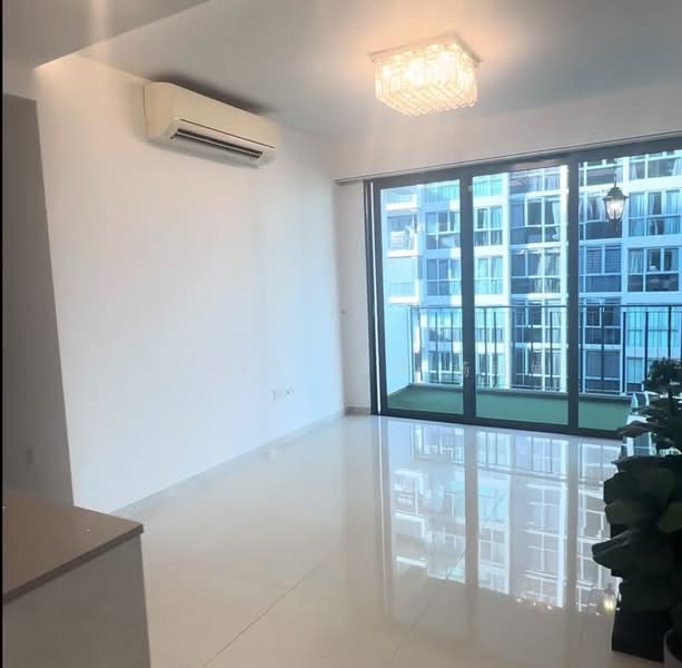 Esparina Residences, 117 Compassvale Bow, 2 Bedrooms, 678 sqft, Executive Condominium For Rent, by Anthea Yeo 杨丽娇, 500147778 - Living Room - PropertyGuru.com.sg