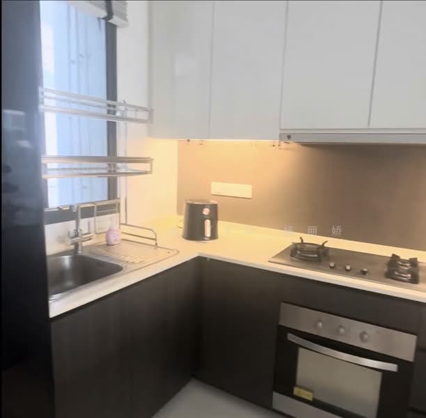 Esparina Residences, 117 Compassvale Bow, 2 Bedrooms, 678 sqft, Executive Condominium For Rent, by Anthea Yeo 杨丽娇, 500147778 - Kitchen - PropertyGuru.com.sg