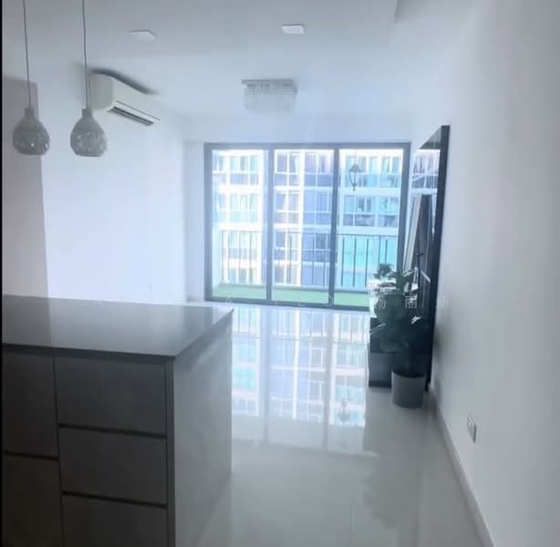 Esparina Residences, 117 Compassvale Bow, 2 Bedrooms, 678 sqft, Executive Condominium For Rent, by Anthea Yeo 杨丽娇, 500147778 - Living Room - PropertyGuru.com.sg