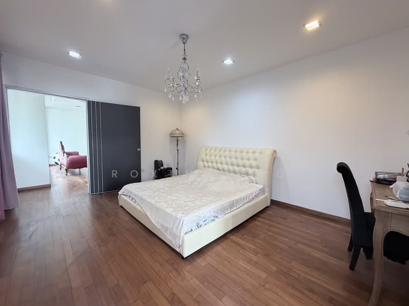 D20 Freehold Detached Near St.Nicholas Girls School | Mayflower MRT, Upper Thomson Rd, Jalan Chengam, Jalan Menarong, Jalan Rukam, 7 Bedrooms, 4,659 sqft, Detached House For Sale, by Roxine Ang, 500147788 - Bedroom - PropertyGuru.com.sg