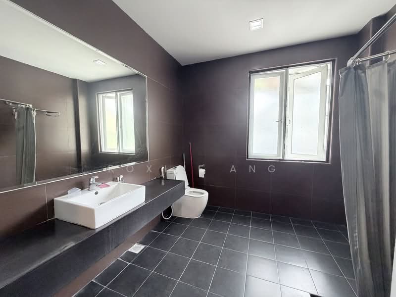 D20 Freehold Detached Near St.Nicholas Girls School | Mayflower MRT, Upper Thomson Rd, Jalan Chengam, Jalan Menarong, Jalan Rukam, 7 Bedrooms, 4,659 sqft, Detached House For Sale, by Roxine Ang, 500147788 - Bathroom - PropertyGuru.com.sg
