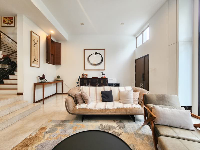 Renovated Corner Terrace in Serangoon Garden Estate, Serangoon Garden Way, Lorong Chuan, Yio Chu Kang,, 6 Bedrooms, 3,500 sqft, Corner Terrace For Sale, by Jeremy Pher, 500147794 - Living Room - PropertyGuru.com.sg