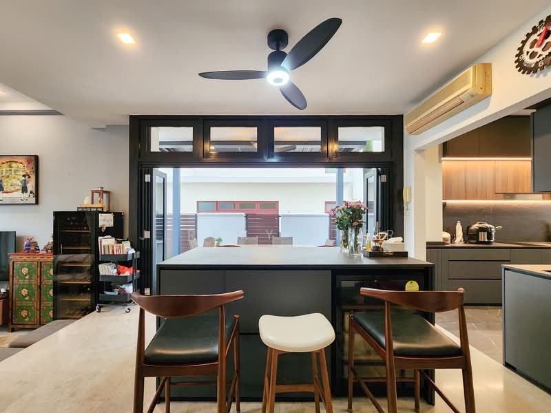Renovated Corner Terrace in Serangoon Garden Estate, Serangoon Garden Way, Lorong Chuan, Yio Chu Kang,, 6 Bedrooms, 3,500 sqft, Corner Terrace For Sale, by Jeremy Pher, 500147794 - Kitchen - PropertyGuru.com.sg